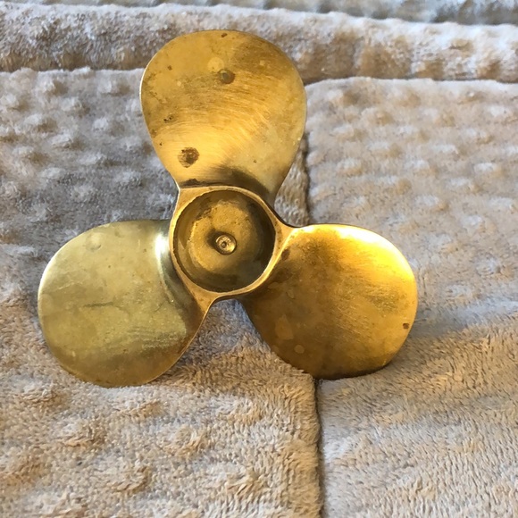 Vintage Heavy Solid Brass Boat Propeller Candle Holder. Excellent Condition.